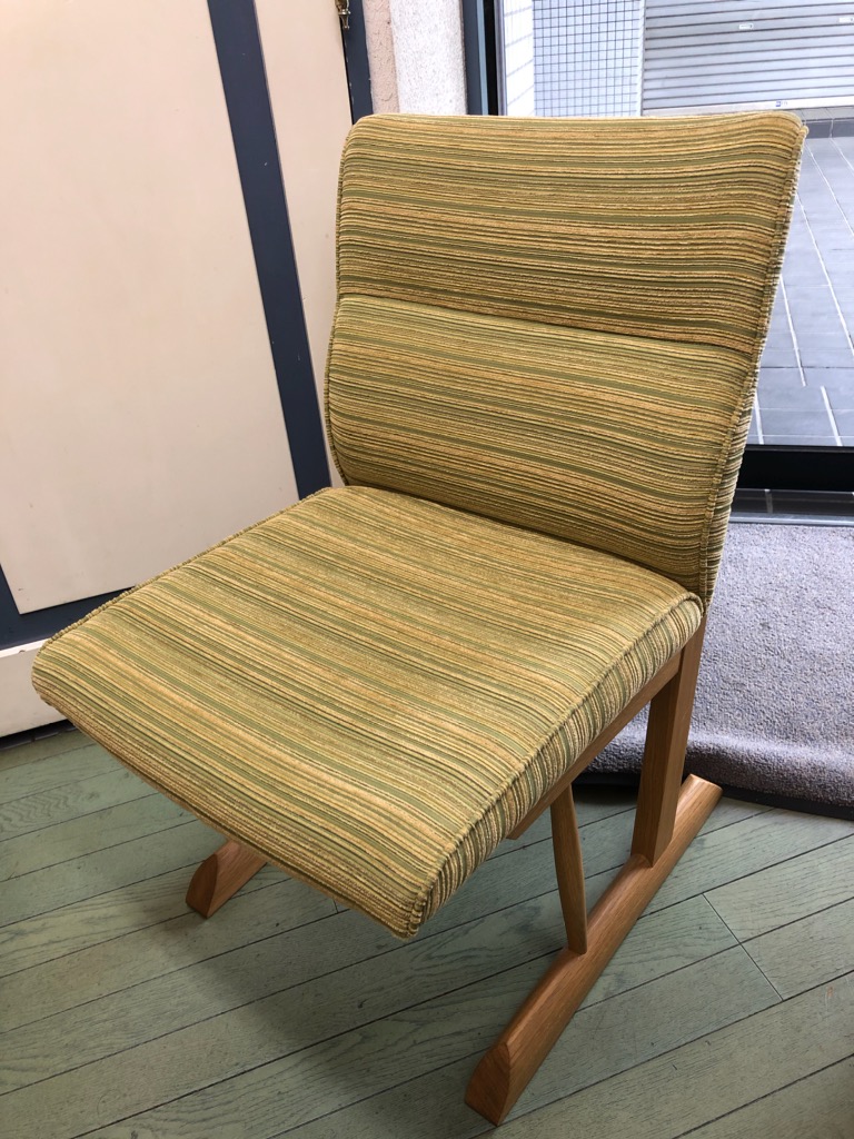 張替え結果 サンゲツ社の生地