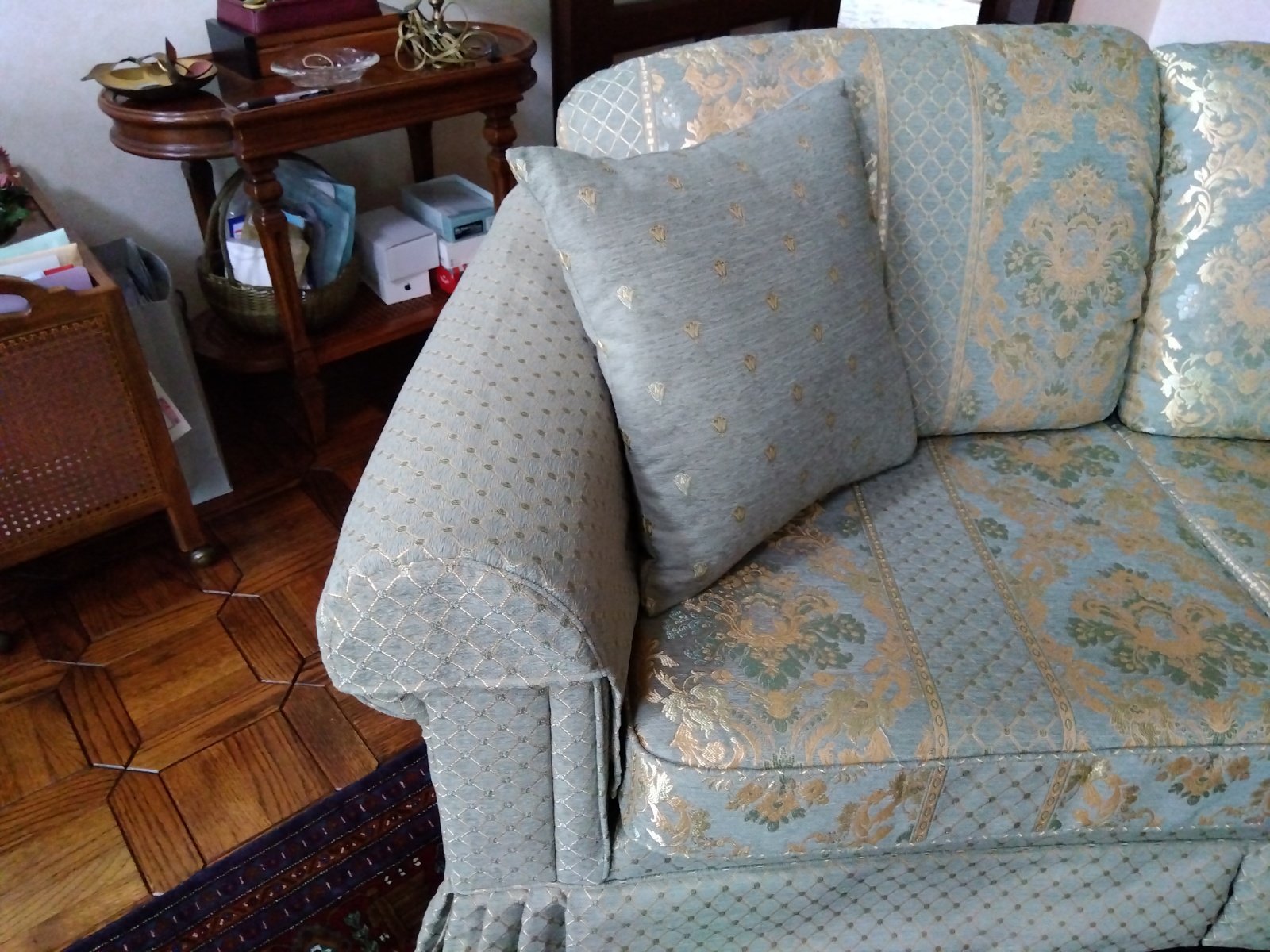 コーディネート生地3種類によるソファー張り替え